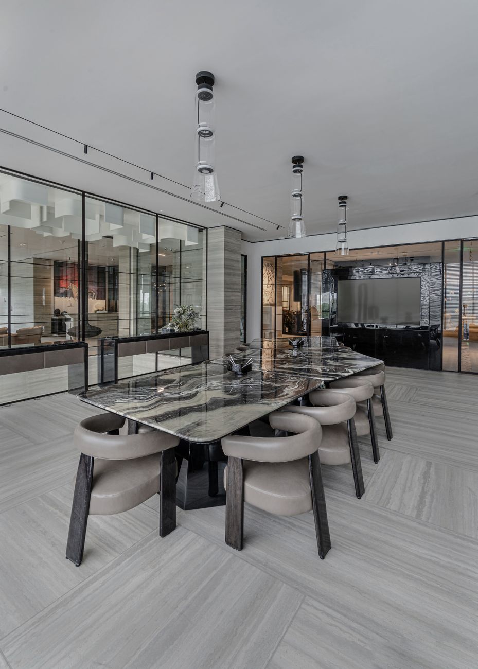 Exclusive modern Singapore meeting suite